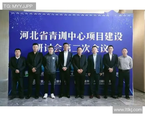 上海足球队的运营模式与市场策略深度解析及其未来发展展望 上海足球队的运营模式与市场策略深度解析及其未来发展展望